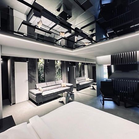 The Hatz By Rh Living Bucharest Exterior photo