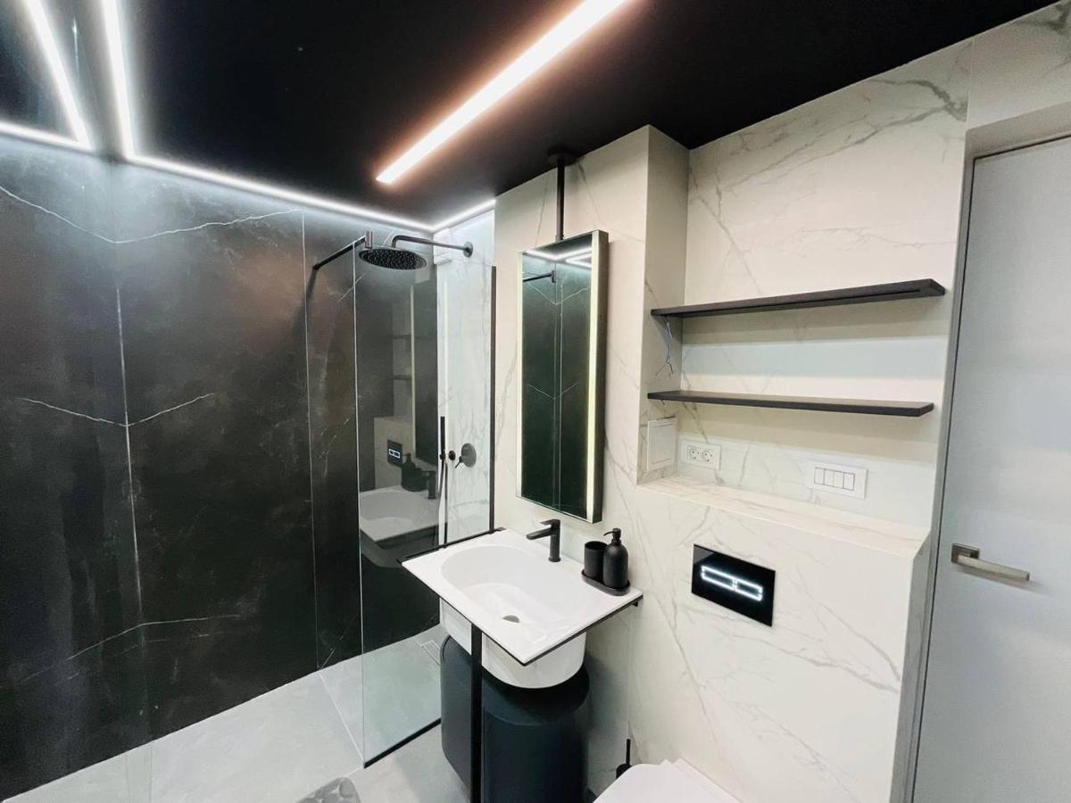 The Hatz By Rh Living Bucharest Exterior photo