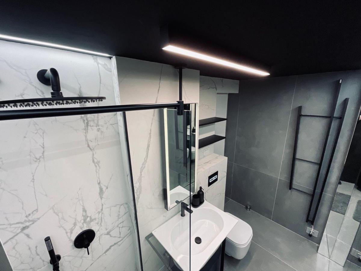 The Hatz By Rh Living Bucharest Exterior photo